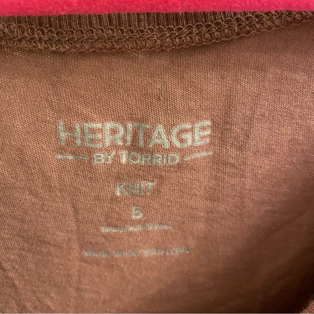 Torrid Paris Graphic Tee Size 5X - Picture 4 of 6